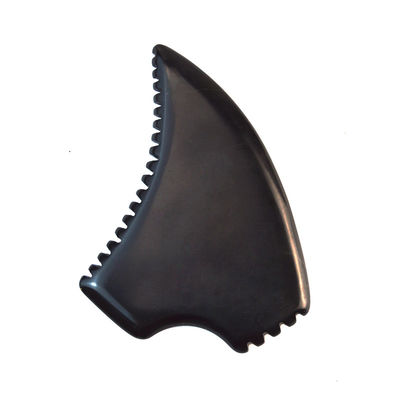 Fonction de massage musculaire Forme triangulaire naturelle de pierre Bian Noire Gua Sha Scraping Board pour le massage facial et le corps Spa