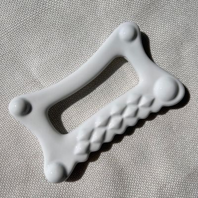 Équipement de massage du corps blanc pour l'outil en céramique Gua Sha Guasha Stone Self Skin Care Spa Lifting du visage