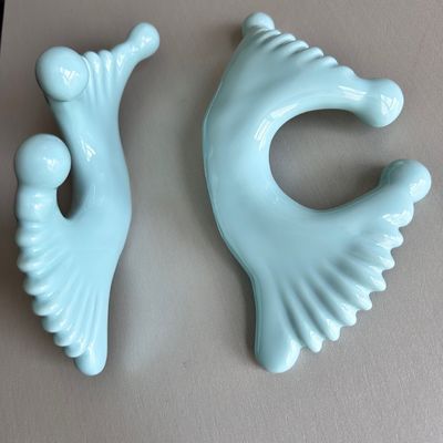 Logo personnalisé Disponibled Style Massage à double tête Outil en céramique Gua Sha pour le corps Cou Face Soins de la peau Facial Spa