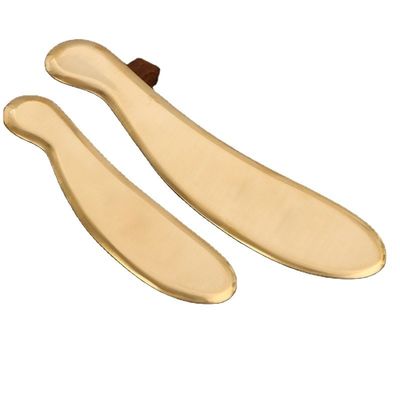 Des outils de massage en cuivre chaud pour le grattage des guasha outils de massage en métal pour le spa avec logo personnalisé