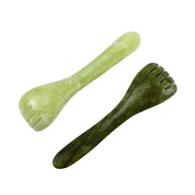Logo personnalisé disponible vert clair Xiuyan Jade Gua Sha forme cuillère stylo d'acupuncture pour l'acupuncture des yeux cuillère masseur