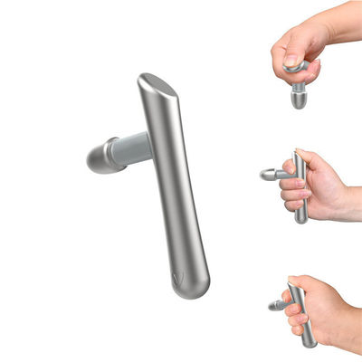 L'outil de massage en acier inoxydable T-bar cible parfaitement les points de déclenchement, la thérapie de libération myofasciale et le moteur des tissus profonds.