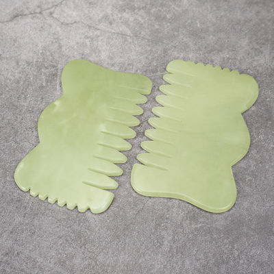 Peigne à cheveux naturel Xiuyan Jade Gua Sha Acupoint Massage Peigne à cheveux pour la relaxation de la tête