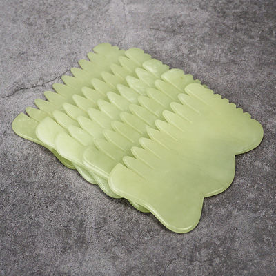 Peigne à cheveux naturel Xiuyan Jade Gua Sha Acupoint Massage Peigne à cheveux pour la relaxation de la tête