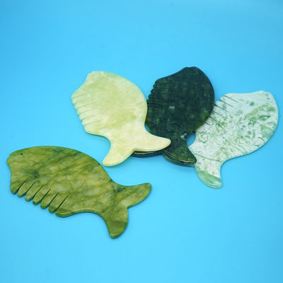 Équipement de massage de la tête 2024 Produit Xiuyan Jade Comb Guasha Jade Stone Scraping Tableau de massage en vert et jaune