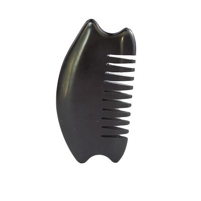 Le peigne chinois de pierre Bian Gua Sha est disponible pour le massage du cuir chevelu