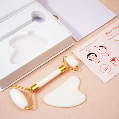 Outil de soins de la peau Natural White Jade Stone Gua Sha Scraping Board Guasha Face Roller Boîte cadeau pour le massage des muscles du corps