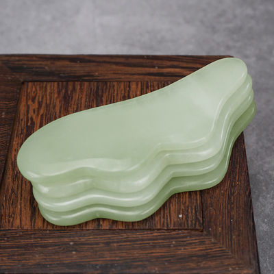 Resserrement de la peau Levé pour éliminer les rides Naturel Xiuyan Jade Gua Sha Scraping Tableau de massage Logo personnalisé 2024 Meilleur produit