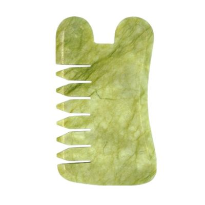 Naturel vert Xiuyan Jade Gua Sha Peigne de massage du cuir chevelu Peigne de massage de tête en pierre Guasha pour les soins de santé des cheveux Salon de beauté
