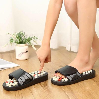 Outils de massage Logo personnalisé disponibled soins de santé Acupuncture pantoufles Masseur de pieds Chaussure avec pavé naturel