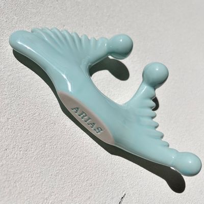 Massage musculaire en céramique Gua Sha Board Machine de thérapie anti-cellulite pour les outils de massage du visage bleu