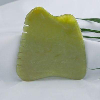 Dites au revoir à la tension musculaire et bonjour à la peau rayonnante avec Xiuyan Jade Gua Sha Scraping Board