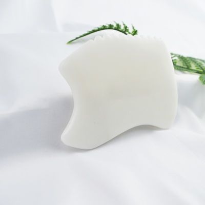 Massageur de corps le plus récent style pur naturel Jade blanc anti-âge Facial Gua Sha Board Gemstone Massage soin de la peau Jade Stone Guasha Outil
