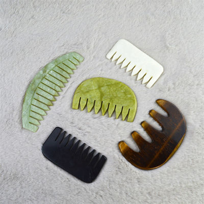 Logo personnalisé Logo disponiblePure Xiuyan naturel de pierre de jade Peigne de tête Scalpe Guasha Outil de massage bas MOQ Peigne Gua Sha