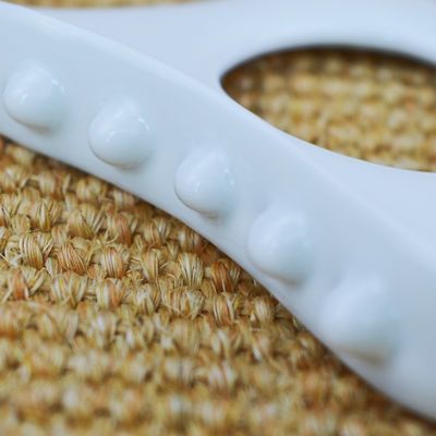 Outil de massage en céramique de qualité professionnelle pour le lifting de face en V et le drainage lymphatique