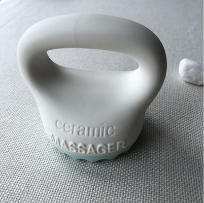 Équipement de massage corporel 2024 Blanc céramique Gua Sha rasage brosse de massage pour le cuir chevelu peigne de la tête thérapie et outil de beauté du visage