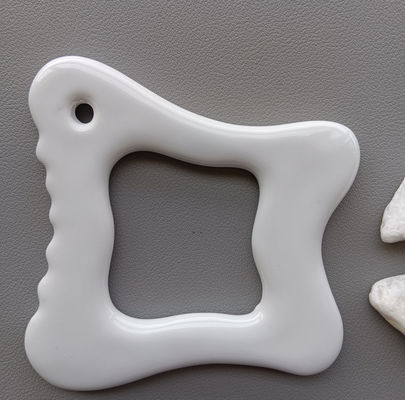 Équipement de massage corporel 2024 Outil de massage en céramique portable Gua Sha pour le soin de la peau