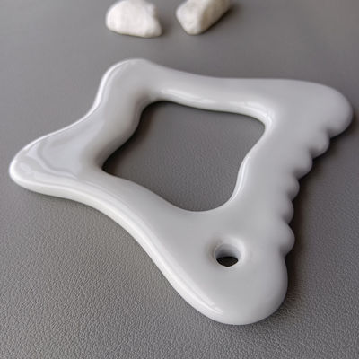 Équipement de massage corporel 2024 Outil de massage en céramique portable Gua Sha pour le soin de la peau