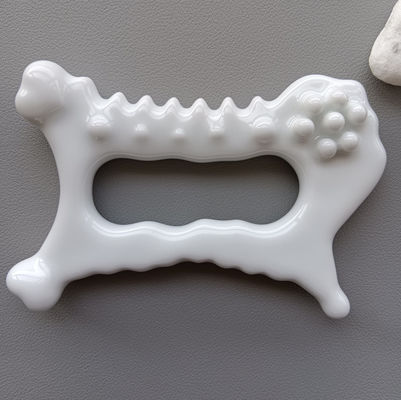 Outil de massage en céramique portable Gua Sha Massager facial populaire pour les soins de la peau anti-âge et le corps de spa