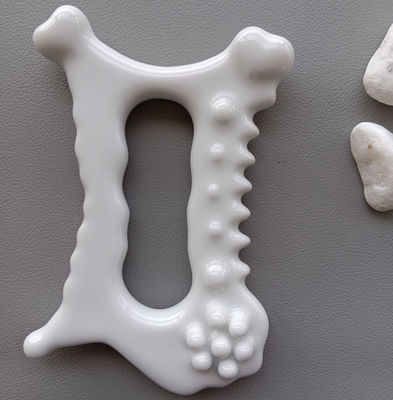 Outil de massage en céramique portable Gua Sha Massager facial populaire pour les soins de la peau anti-âge et le corps de spa