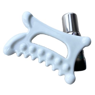 Découvrez les bienfaits du drainage lymphatique avec notre outil de massage en céramique Gua Sha