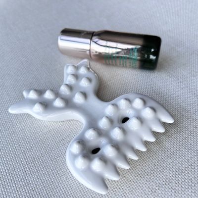 Outil de massage corporel Gua Sha en céramique blanche Grattage de pierre Guasha pour le soin de la peau
