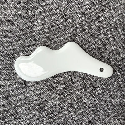 Logo personnalisé Disponibled forme de nuage céramique Gua Sha Stone pour le lifting du visage équipement de beauté