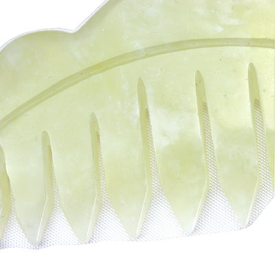 Peigne naturel Xiuyan Jade Gua Sha grattage de massage pour la thérapie de la tête et l'outil de traitement du cuir chevelu