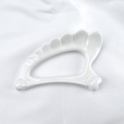 Outils de massage 2024 en forme d'aile en céramique Gua Sha Massageur à main pour le corps Massageur Drainage lymphatique et outil anti-âge
