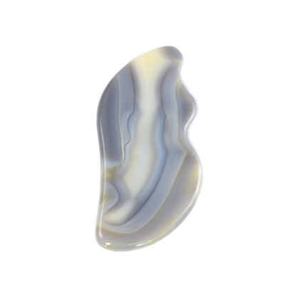 La planche à gratter Agate Gua Sha est l'outil de massage essentiel pour les soins personnels en 2023