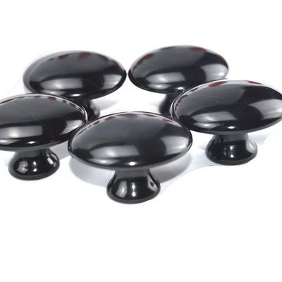 Outil de massage corporel 2024 Pierre Bian Noire Grand Champignon en forme de Gua Sha Massageur pour le massage facial et les soins de santé 55mm*35mm