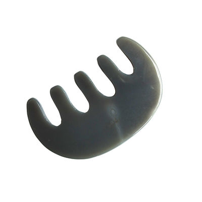Découvrez les bienfaits de l' Agate Gua Sha Comb Parfait pour le massage de la tête et les soins de beauté