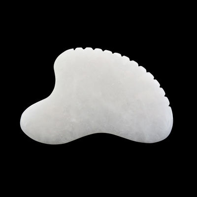 Logo personnalisé en forme de cœur de cristal en pierre de jade blanche Gua Sha Scraping Massage outil pour l'acupuncture thérapie masseur facial