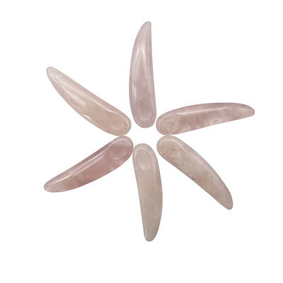 Cuillère au quartz rose pour le gua sha et les cosmétiques Applicateur de baguette de beauté
