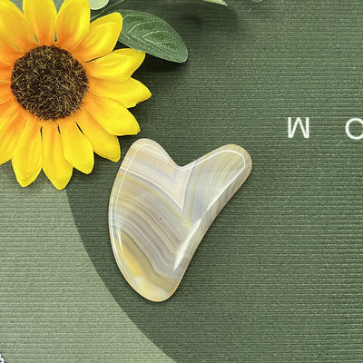 Agate rayé Jade en forme de cœur grattant Gua Sha Massage pour la réparation des mains et le lifting naturel de la peau