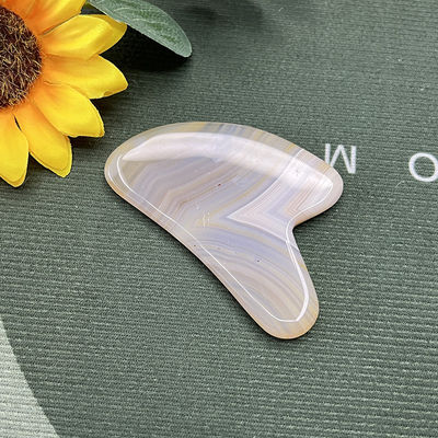 Agate rayé Jade en forme de cœur grattant Gua Sha Massage pour la réparation des mains et le lifting naturel de la peau