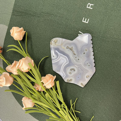 Grise Agate Facial Guasha Levé de la peau Firming naturel de guérison des mains Jade Gua Sha Outil de massage pour le raffermissement du visage et de la peau