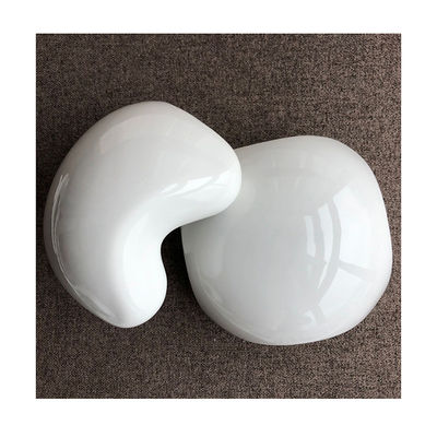 Découvrez le pouvoir de guérison traditionnel de l'outil facial en céramique Gua Sha pour détendre le corps