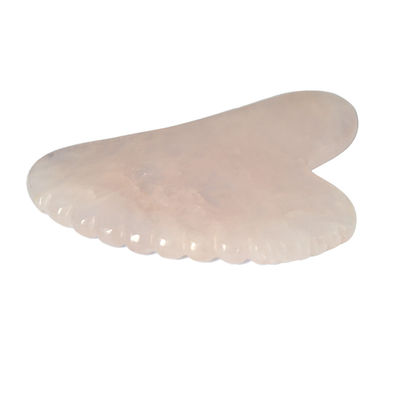 Masseur de Guasha de forme rose rose de cœur de quartz de jade outil de massage de plaque de Gua Sha pour les soins de santé personnels OEM / ODM