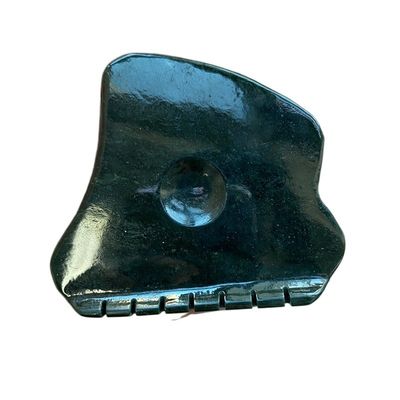 Sculpture du visage Néphrite vert foncé Jade Gua Sha Stones avec dents de crête et boucles de pouce 2021 Populaire