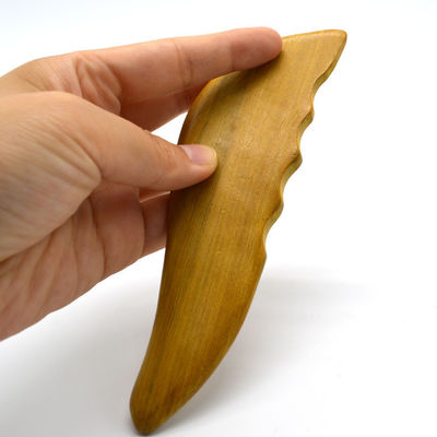 OEM Naturel Camphre Bois Gua Sha Outils pour le massage du visage et du corps Conception en forme de S