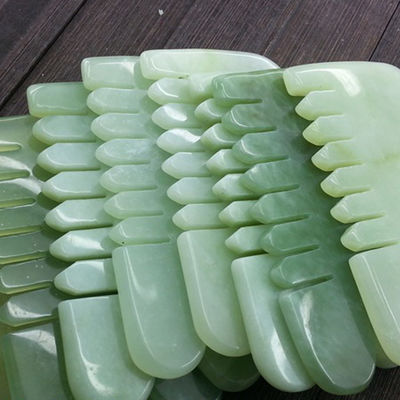 Peigne à cheveux portatif Abarke pierre de jade naturelle Gua Sha Massage du visage Peigne à cheveux avec six dents Massageur de tête