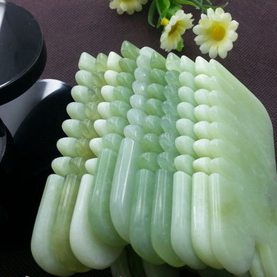Peigne à cheveux portatif Abarke pierre de jade naturelle Gua Sha Massage du visage Peigne à cheveux avec six dents Massageur de tête