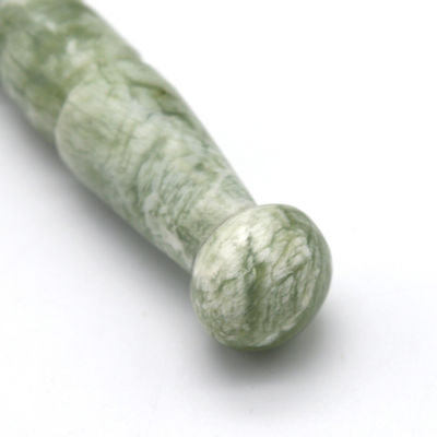 Gua Sha point de massage acupression Guasha masseur autocollant à main faite de jade vert naturel bâton de massage pour les propriétés des pieds