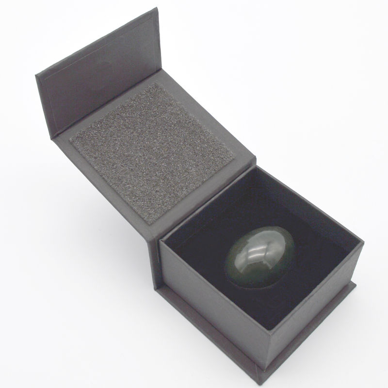 Des œufs de Yoni en jade vert gravés en néphrite Des œufs de jade pour l'exercice vaginal