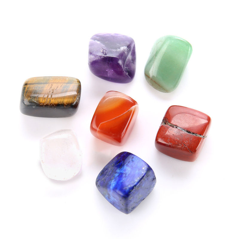 2023 Natural Crystal Healing Stone Engrave Chakra Sets avec un style religieux Indiens caractéristique régionale
