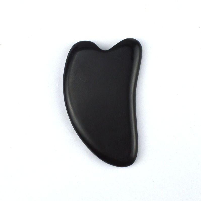 2024 Pierre Bian Noire Forme de cœur Outil de massage Gua Sha Disponible Logo Massageur pour le spa Méditation relaxante
