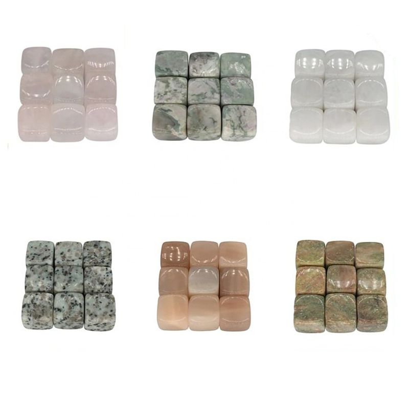 Un ensemble de cadeaux en pierre de whisky en jade parfait pour les hommes et les femmes qui veulent améliorer leur expérience de boisson.