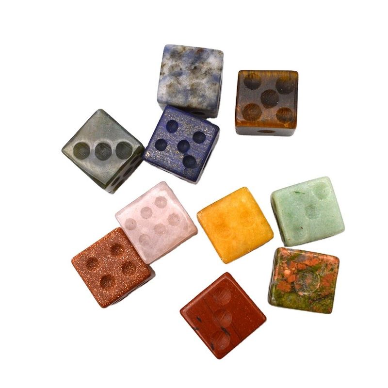 Prenez vos mains sur Gemstone 15mm Cube Dice Un must-have pour tout amateur de jeux