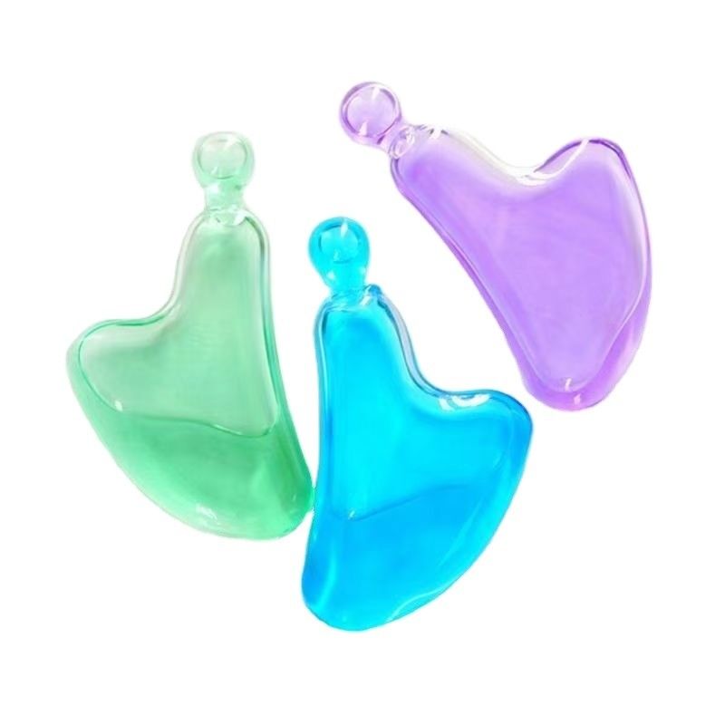 Massage de refroidissement du visage Boules de glace en verre borosilicate pour la planche Gua Sha et l'expérience de rajeunissement SPA de 2021